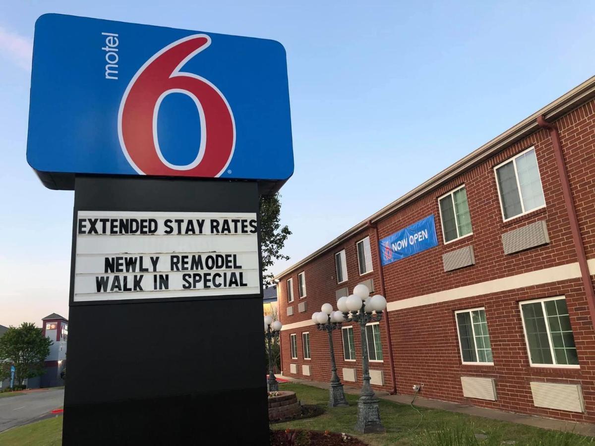 Motel 6 Tulsa, Ok - Central Екстериор снимка