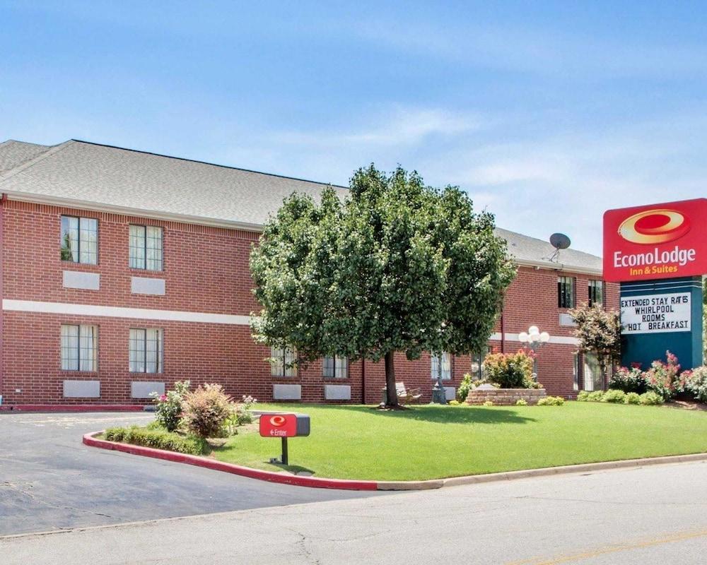 Motel 6 Tulsa, Ok - Central Екстериор снимка