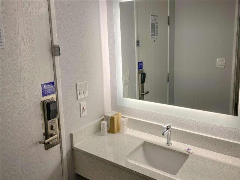 Motel 6 Tulsa, Ok - Central Екстериор снимка
