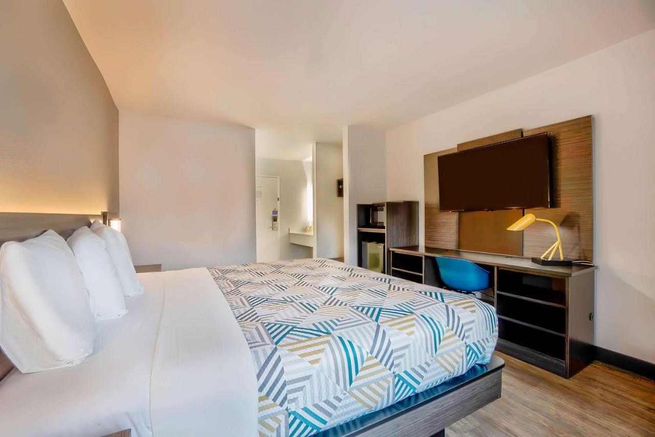 Motel 6 Tulsa, Ok - Central Екстериор снимка