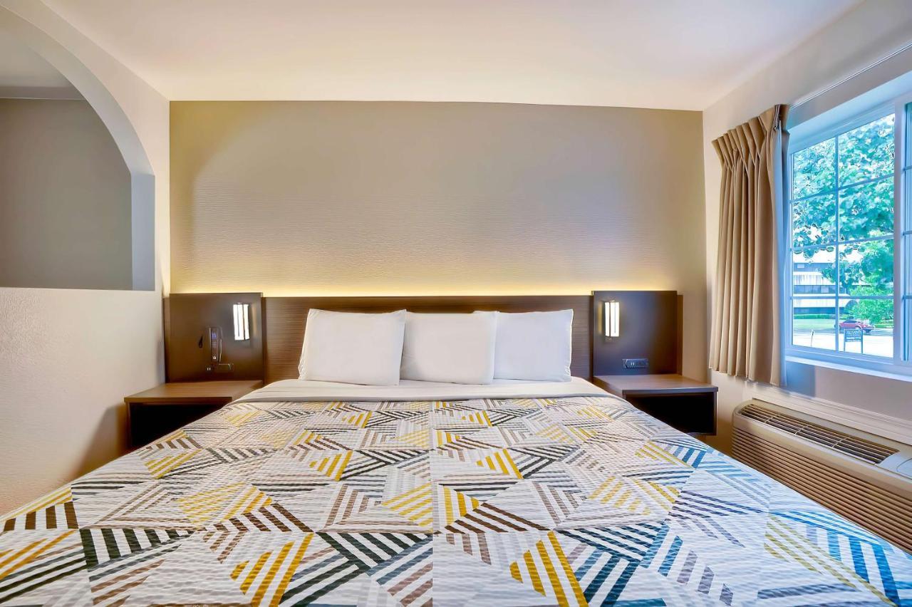 Motel 6 Tulsa, Ok - Central Екстериор снимка