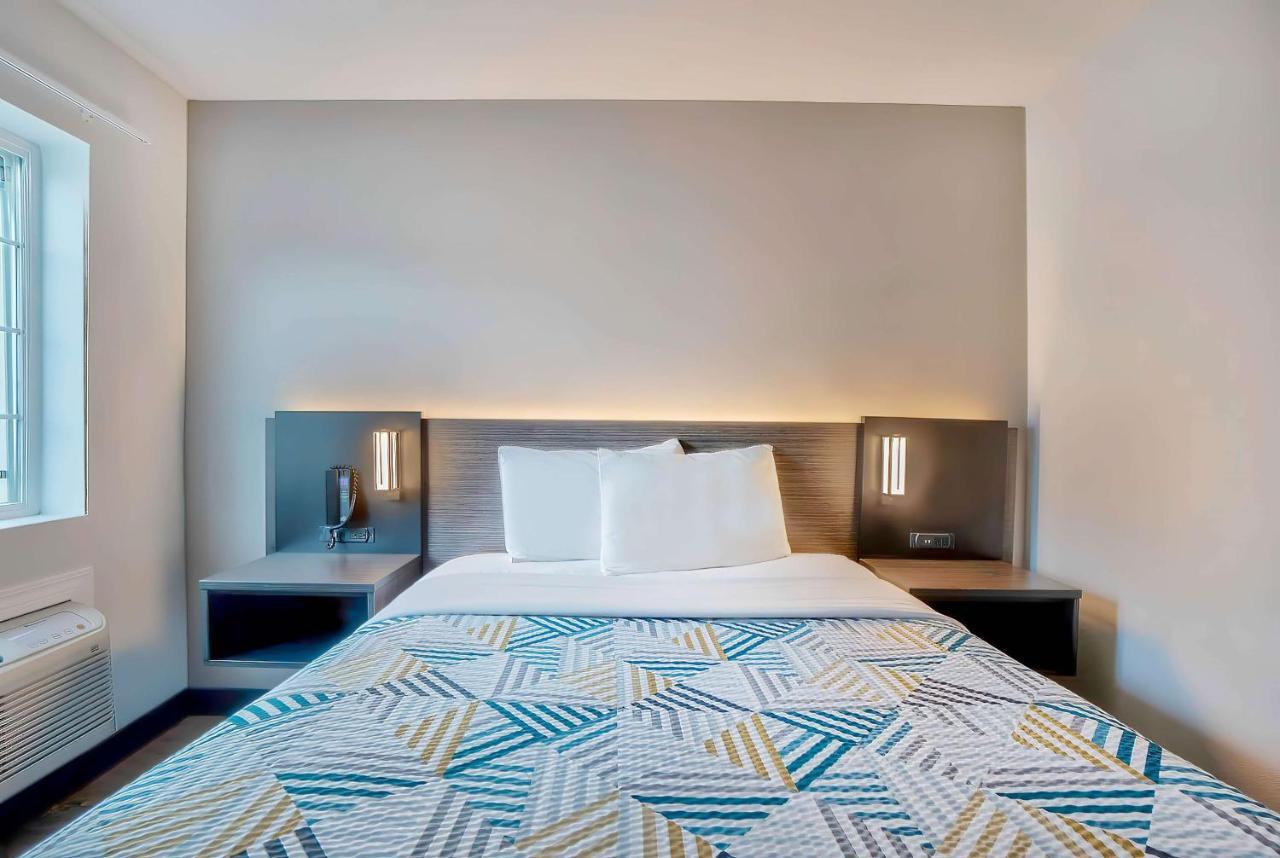 Motel 6 Tulsa, Ok - Central Екстериор снимка