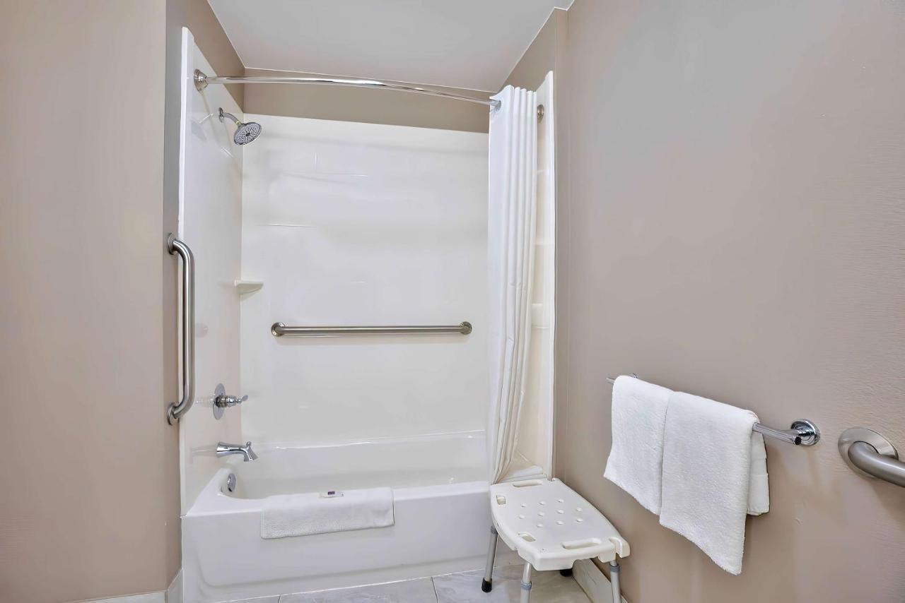 Motel 6 Tulsa, Ok - Central Екстериор снимка