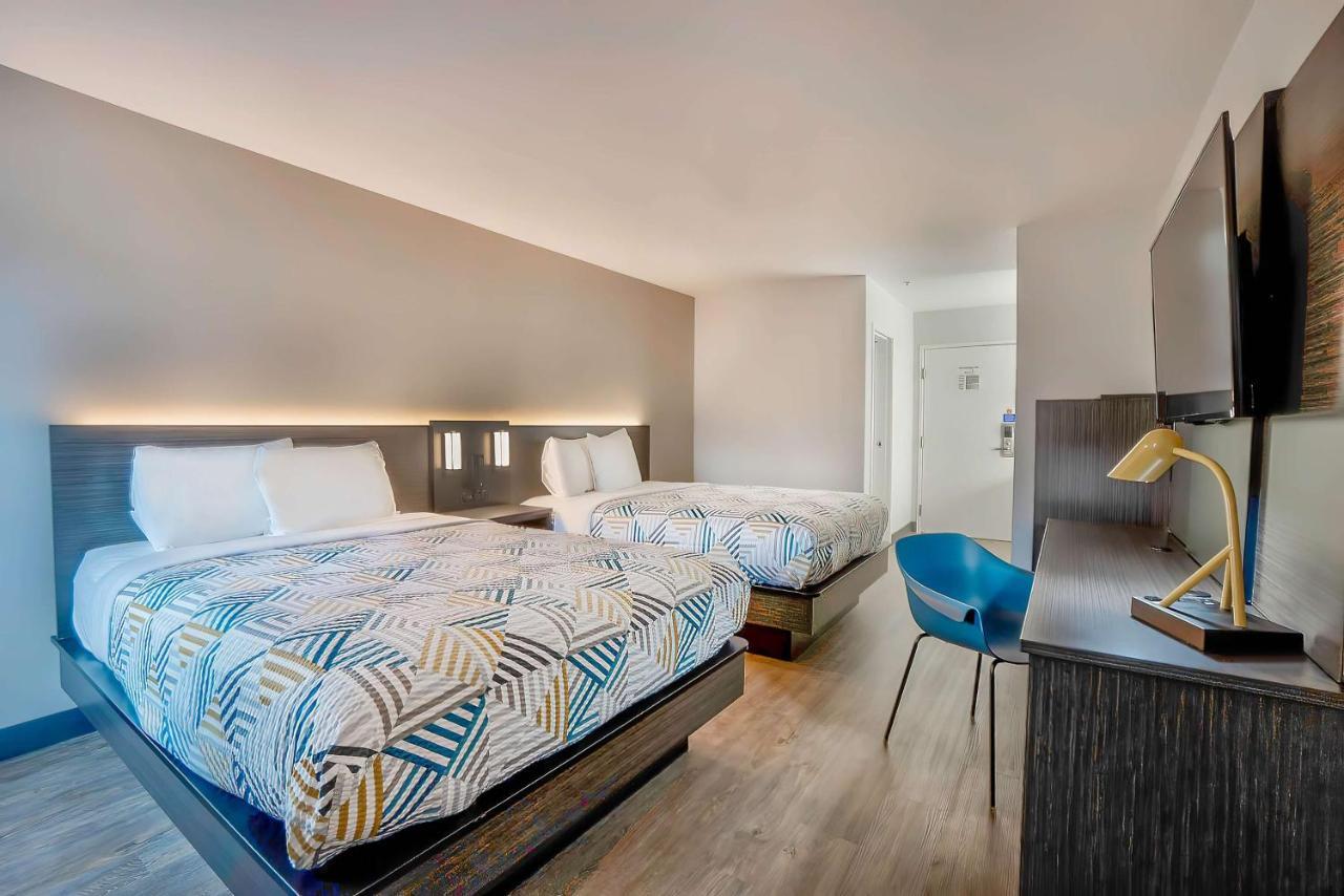 Motel 6 Tulsa, Ok - Central Екстериор снимка