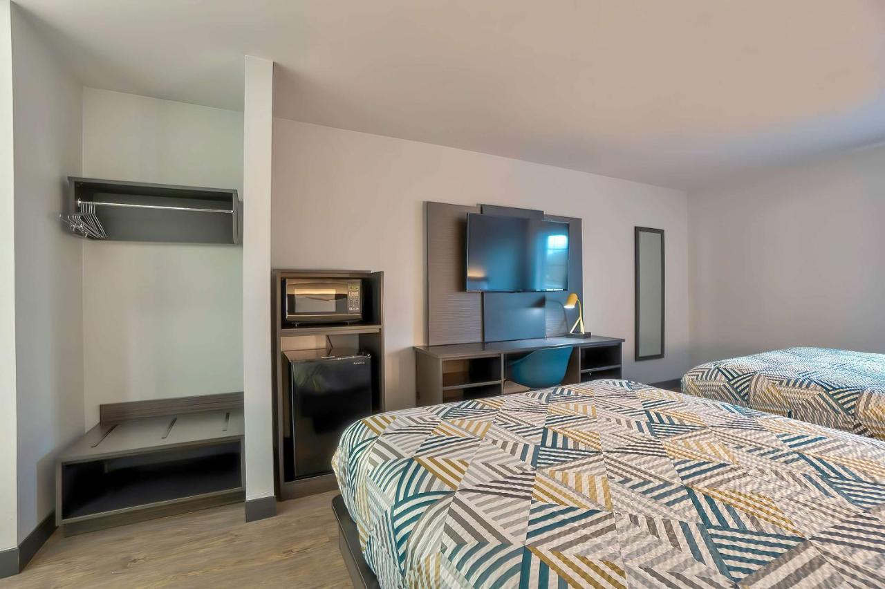 Motel 6 Tulsa, Ok - Central Екстериор снимка
