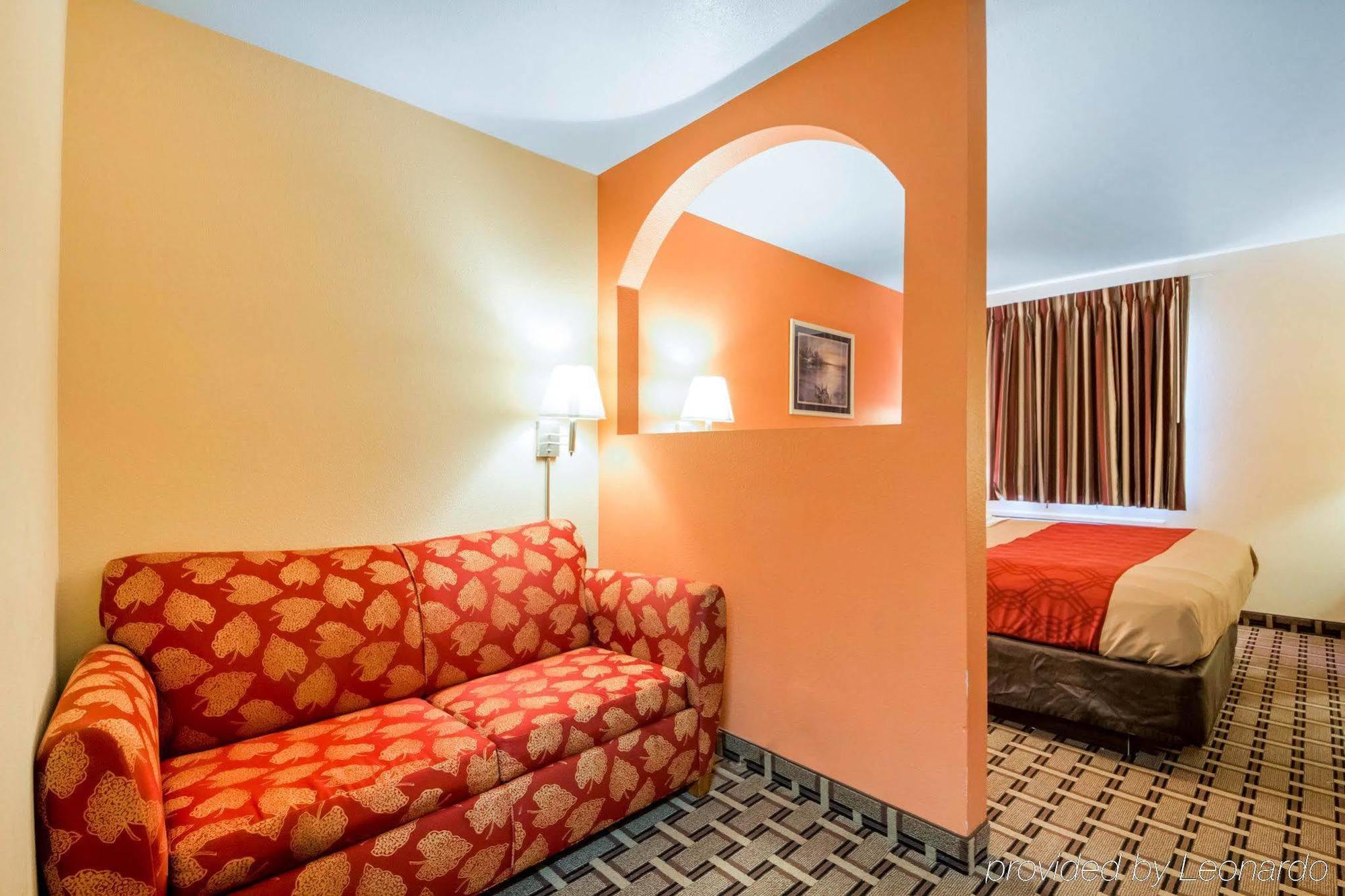 Motel 6 Tulsa, Ok - Central Екстериор снимка