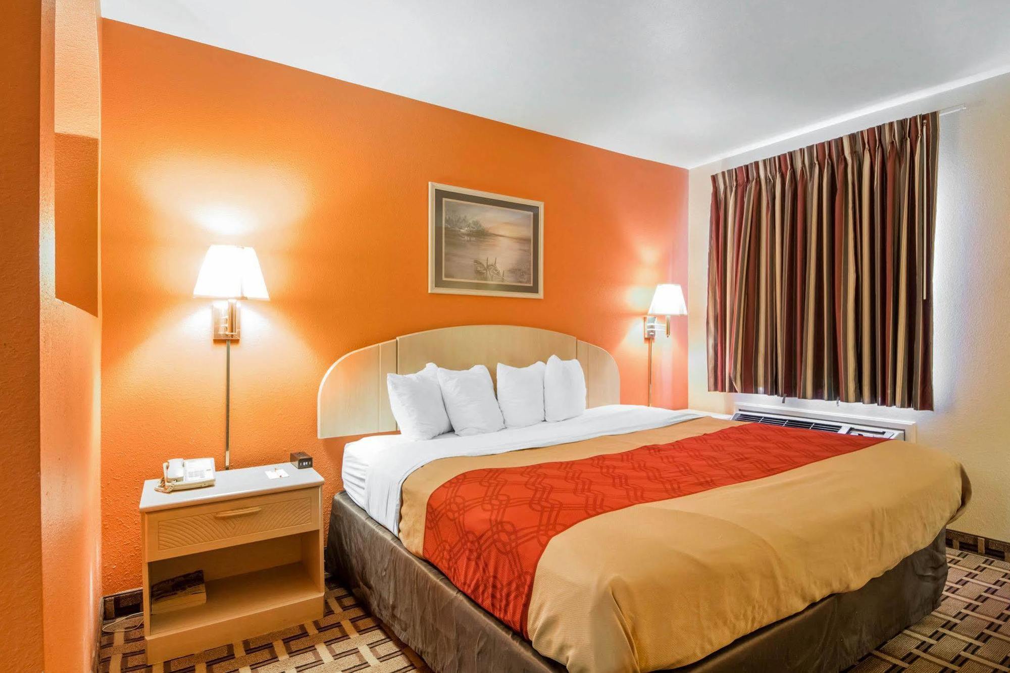 Motel 6 Tulsa, Ok - Central Екстериор снимка
