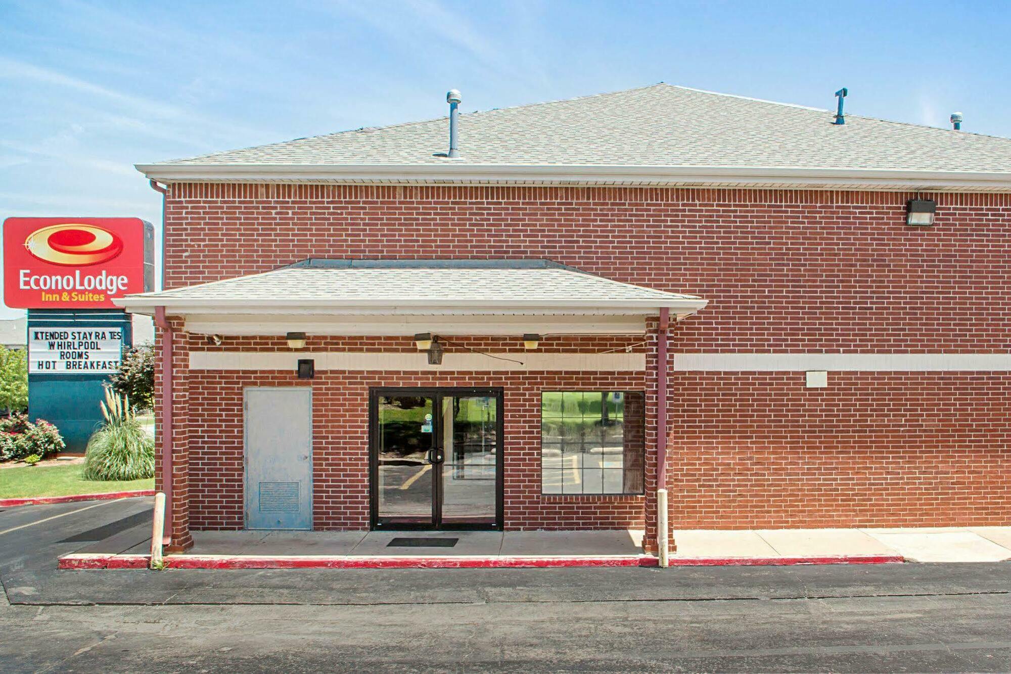 Motel 6 Tulsa, Ok - Central Екстериор снимка