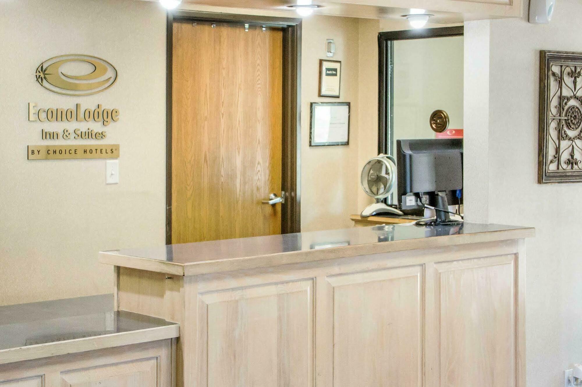 Motel 6 Tulsa, Ok - Central Екстериор снимка