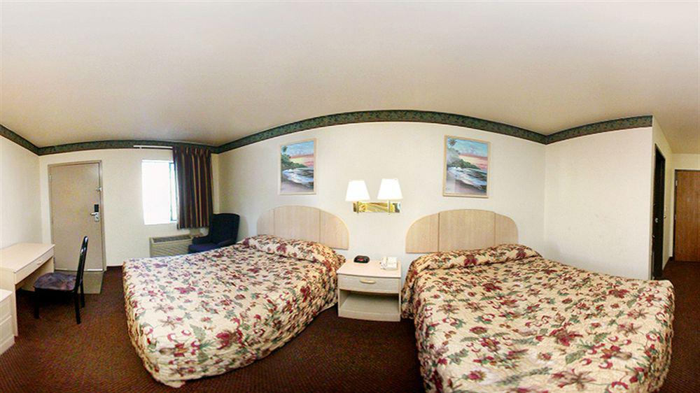 Motel 6 Tulsa, Ok - Central Екстериор снимка