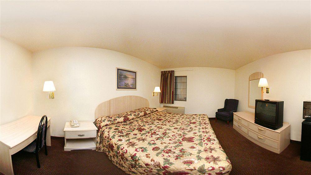 Motel 6 Tulsa, Ok - Central Екстериор снимка
